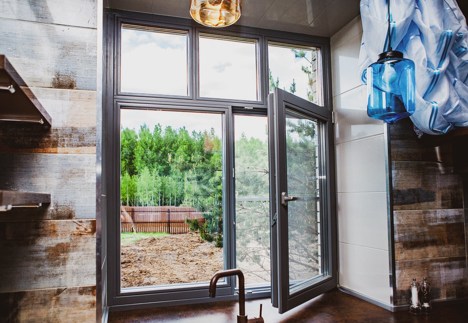 Виды современных систем открывания деревянных окон