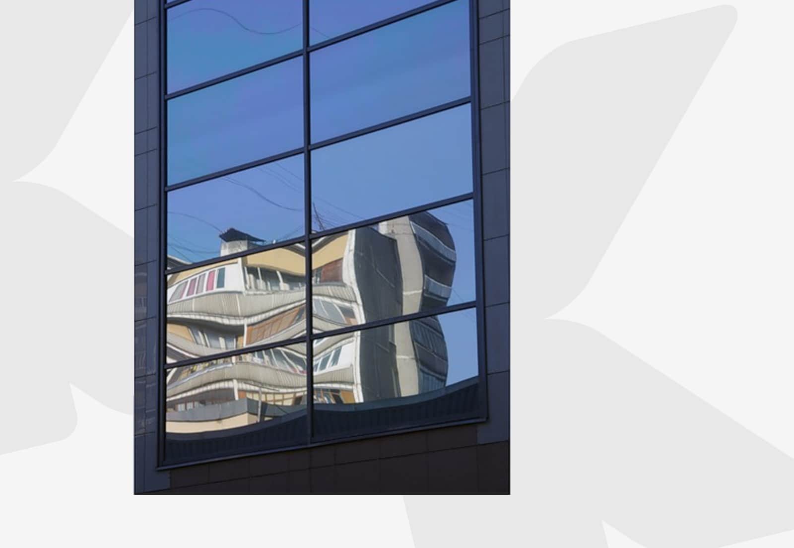 Для внешнего вида: правильная толщина в изделии стекол!