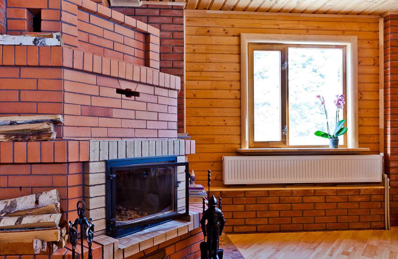 Деревянные окна для коттеджа