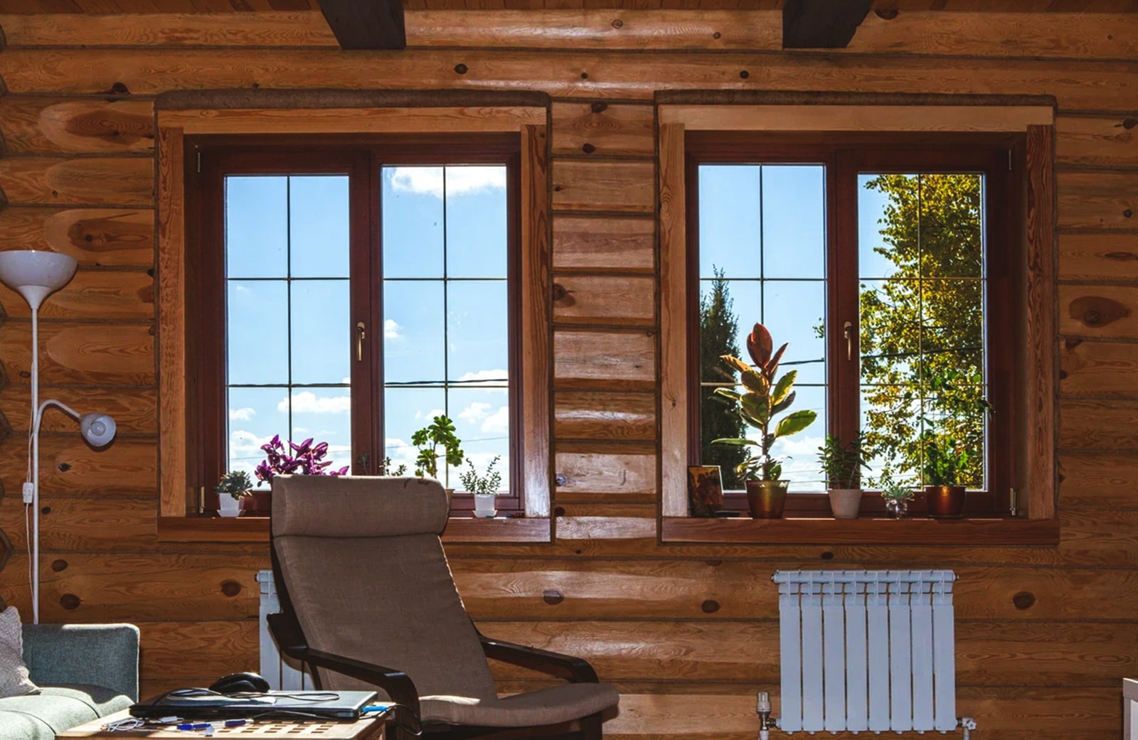 Стоимость двухстворчатых деревянных окон