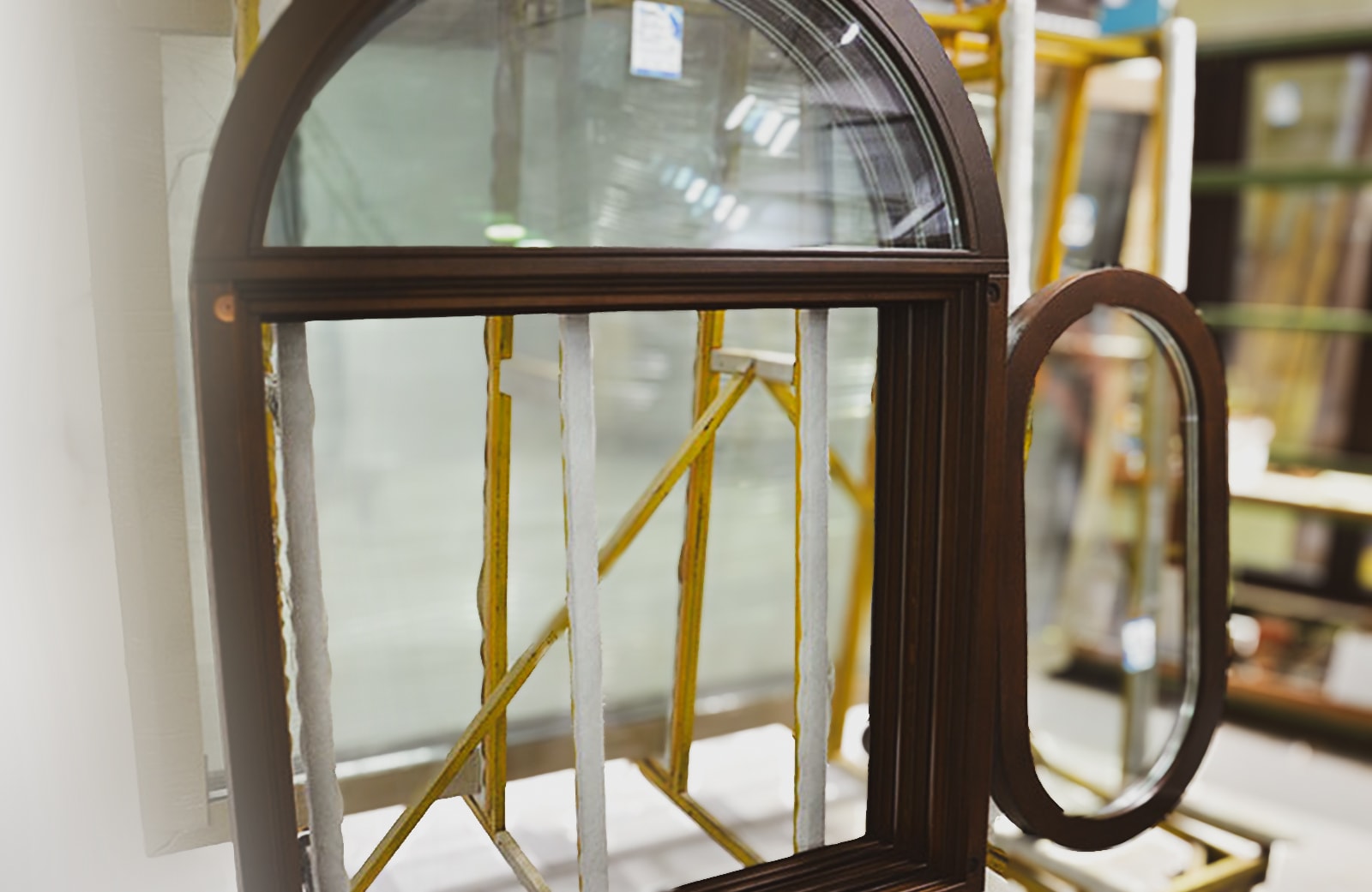 Овальные деревянные окна Овальные деревянные окна