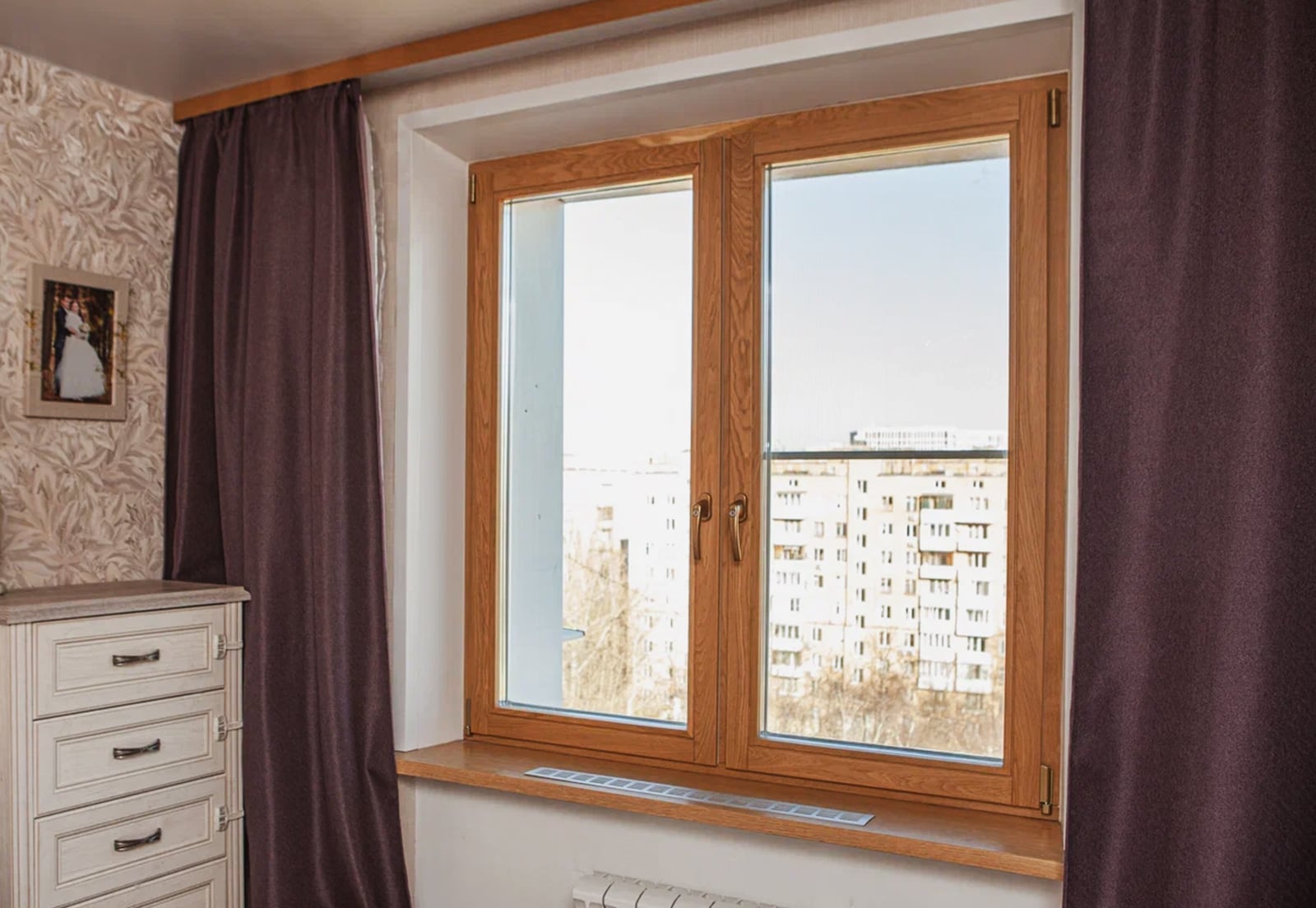 Цены на остекление квартир деревянными окнами в Москве