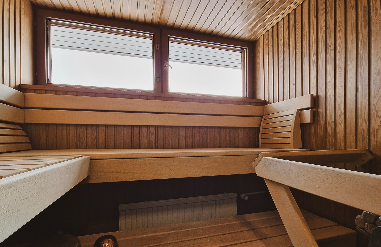 Стоимость деревянных окон для сауны