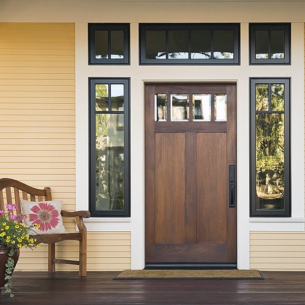 Деревянные входные двери из массива 